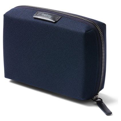 bellroy tech kit compact navy galerie v2 etkb nav 227 01