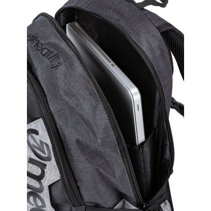 Hlavní komora a kapsa na notebook Meatfly Basejumper