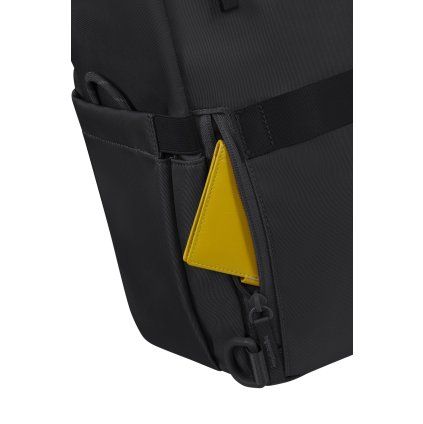 American Tourister Gym Tote s mokrou kapsou a průvlekem na kufr