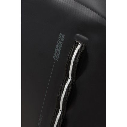 American Tourister ColourDry Backpack 24L s průvlekem na kufr a bočními kapsami