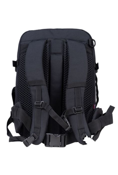 CabinZero Classic Pro 32L – ergonomická záda, hrudní a bederní popruh