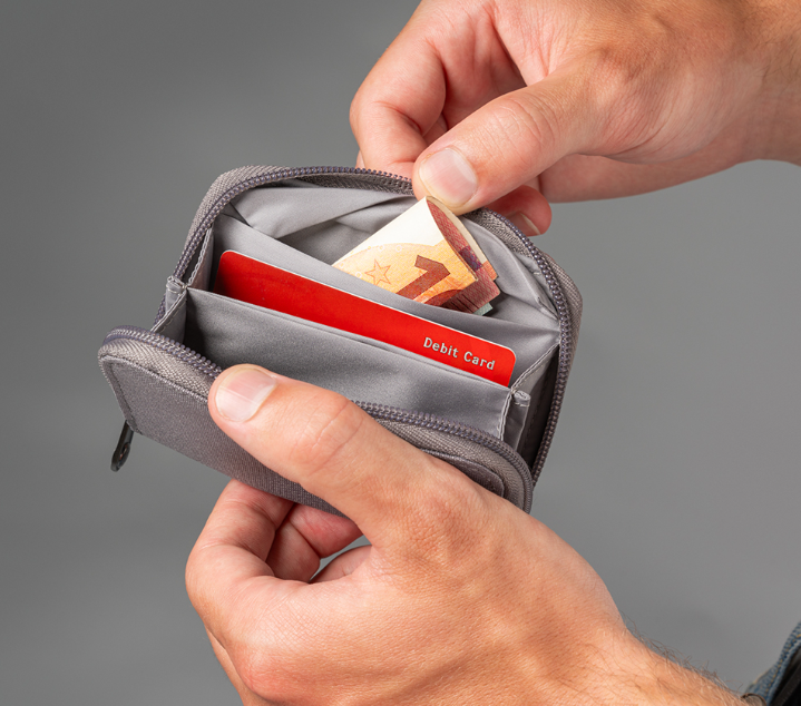 Pacsafe – volitelný bezpečnostní popruh na zápěstí