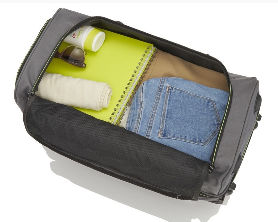 Travelite Basics Wheeled Duffle S – více pater a členění