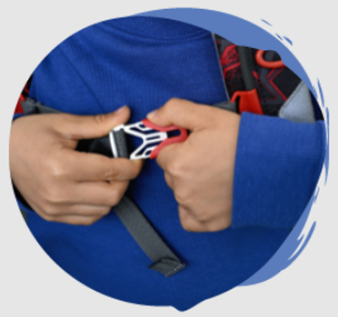 Odnímatelný hrudní a bederní pás